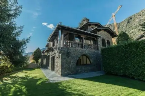 Chalet de 4 habitaciones en alquiler en Andorra la Vella · 16 de 60