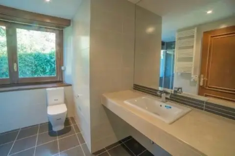 Chalet de 4 habitaciones en alquiler en Andorra la Vella · 23 de 60