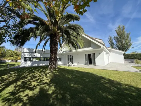 Casa en Valdecabañas