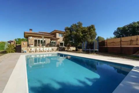 Chalet en Camping Valdemorillo