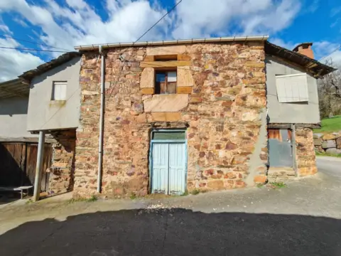 Casa en Ocero
