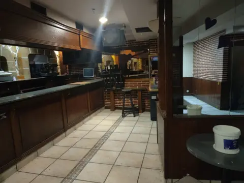 Local comercial en Erdialdea