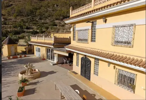 Finca rústica en Relleu