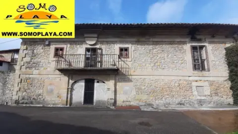 Chalet en Barrio de Loredo Cagigal, 47