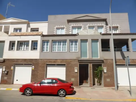 Chalet en Barrio Pabellón-Estación