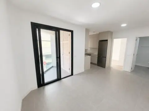 Piso en Rambla-Duggi-Los Hoteles