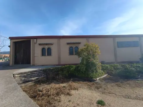 Nave industrial en Estadilla