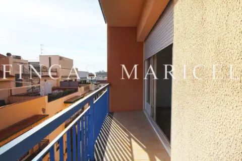 Piso en Els Molins-Poble Sec-Pins Vens