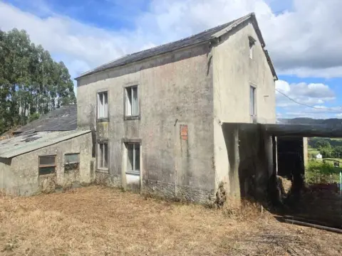 Casa en A Casanova (As Somozas)