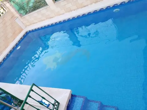 Casa adosada en Argamasilla de Calatrava