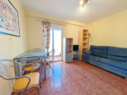 Piso en Las Fuentes-Cartuja Baja