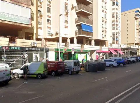 Local comercial en La Unión-Cruz del Humilladero-Los Tilos