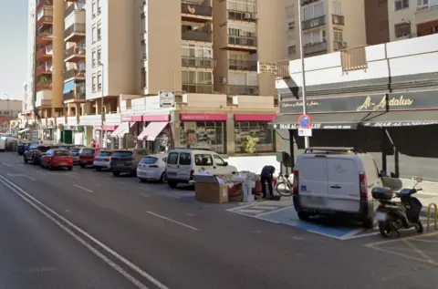 Local comercial en La Unión-Cruz del Humilladero-Los Tilos