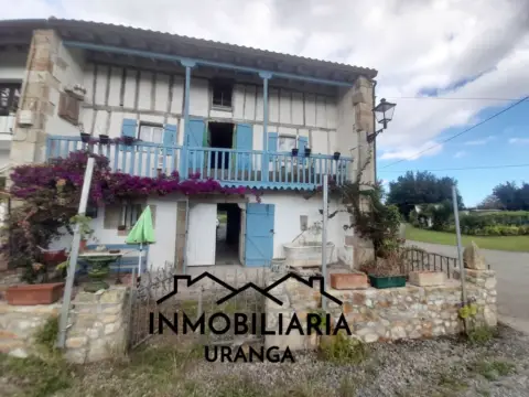 Chalet en Bárcena de Cicero