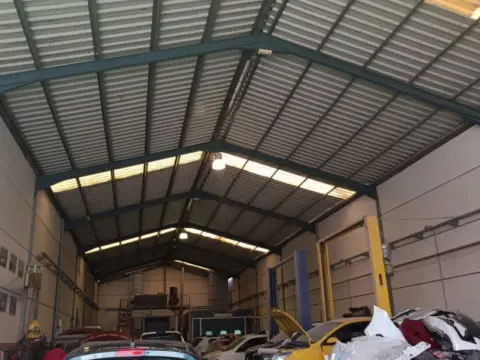 Nave industrial en calle Belillo, 11