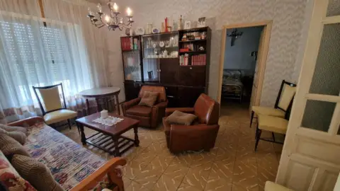 Casa adosada en Horcajo de Las Torres