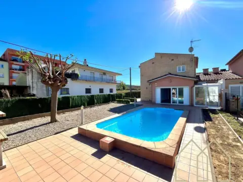 Chalet en Colònia Torras