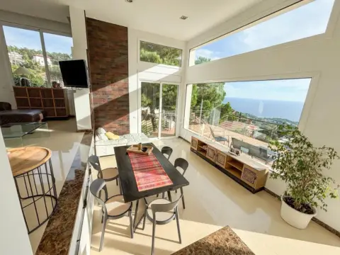 Chalet en Roca Grossa-Serra Brava