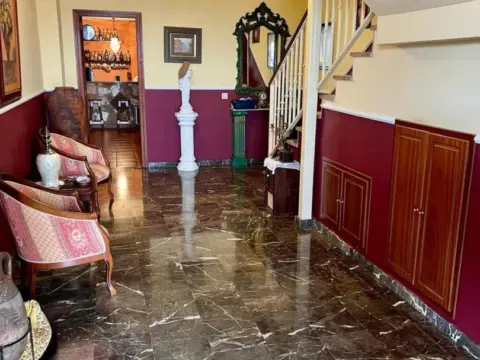 Chalet en Ctra. de Circunvalación-La Magdalena