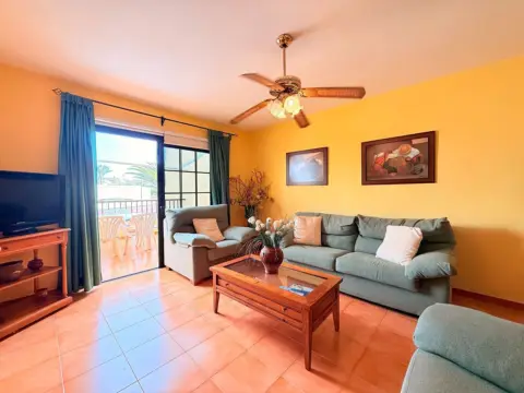 Apartamento en calle Islandia, 1