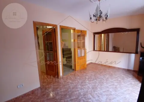 Chalet en San Ildefonso-Barrio de la Catedral