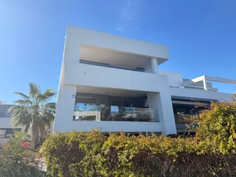 Apartamento en Altos de Estepona