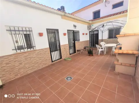 Casa adosada en Torremejía