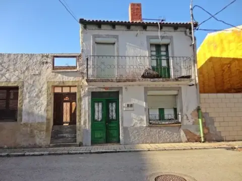 Casa en Hontoria del Pinar