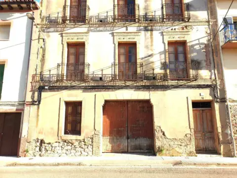 Casa en Alhama de Aragón