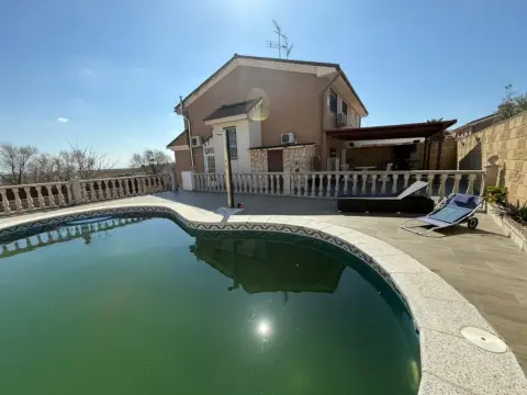Chalet en Las Ventas de Retamosa