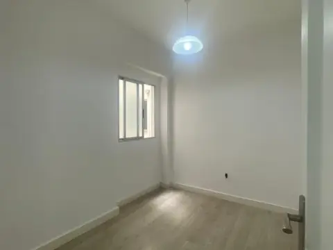 Piso en Rambla-Duggi-Los Hoteles
