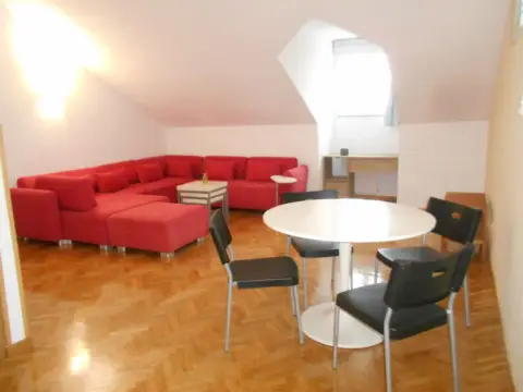 Piso en San Antonio-Estación-Las Hervencias