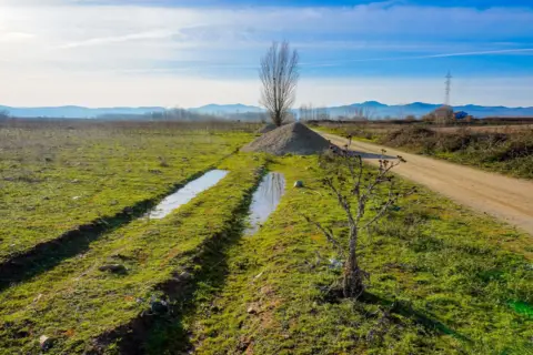 Finca rústica en Flores del Sil-La Martina
