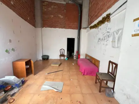 Local comercial en Carrer del Majoral de Quart, 3