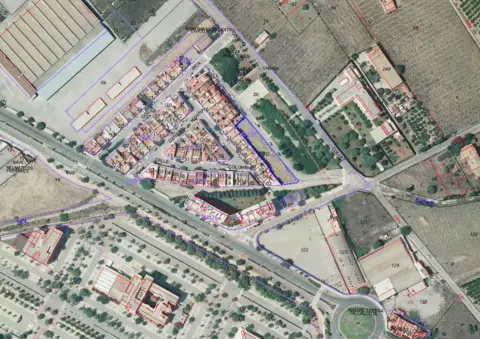 Terreno en Parc de Jaime Ribes, 9