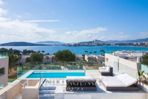 Apartamento en Marina Botafoch-Platja de Talamanca