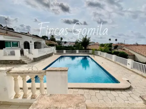 Chalet en Urbanización La Argentina