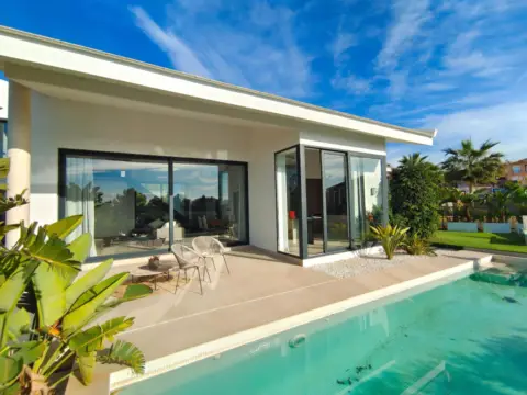 Casa en Urbanización Golf Bahía