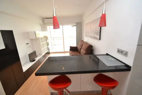 Apartamento en Platja dels Capellans-Zona Turística