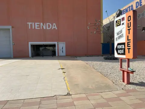 Nave industrial en La Ñorica