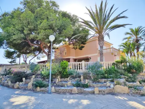 Chalet en La Costera