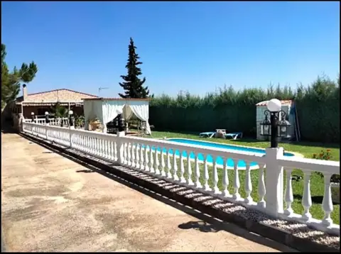 Finca rústica en Bienvenida