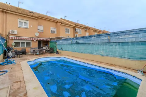 Casa adosada en Yuncos