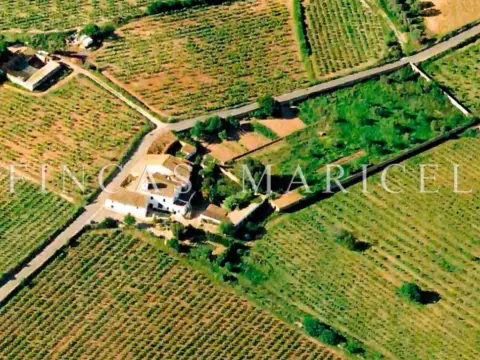 Finca rústica en Les Roquetes