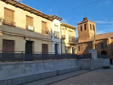 Casa adosada en Puebla de Don Rodrigo