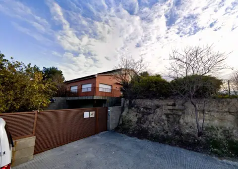 Chalet en Carrer de Jaume Guix, 16