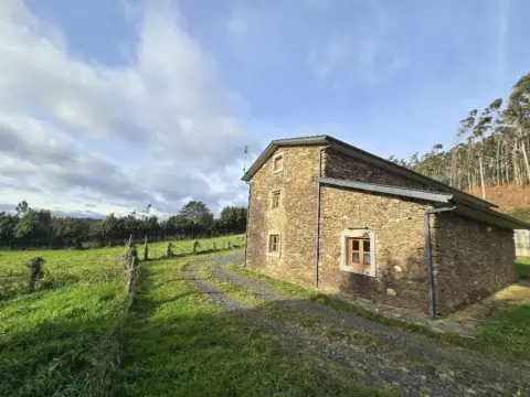 Finca rústica en A Barqueira Vella