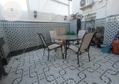 Chalet en Ctra. de Circunvalación-La Magdalena