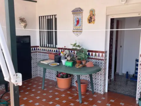 Chalet en calle del Tomillo, 6