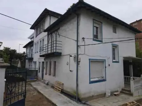 Casa adosada en Matiko-Loruri